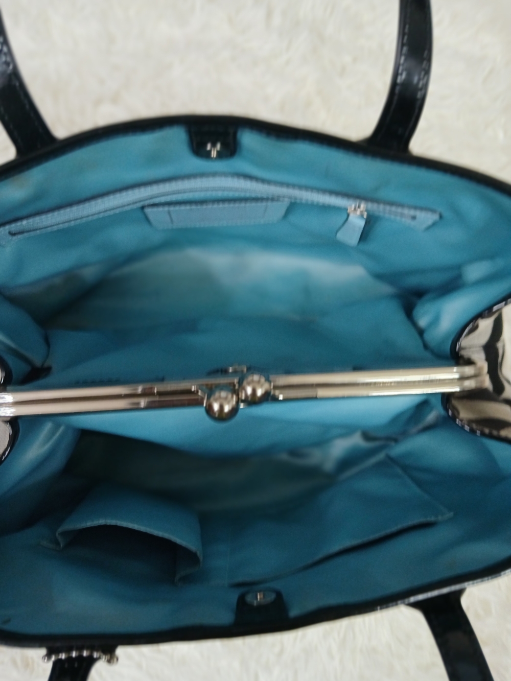 Coach Signature Canvas Black Tote Bag - Picture 2 of 8